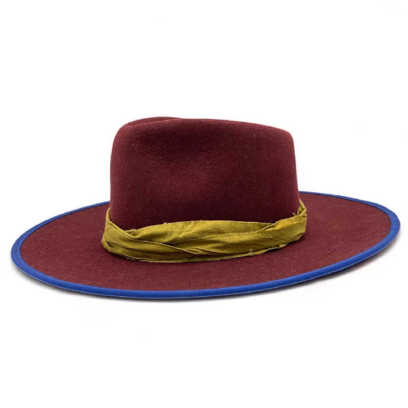 Warm felt hat with thick cozy layers -Royal