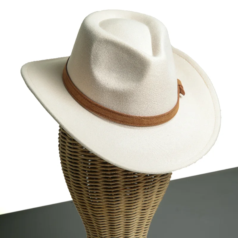 Designer cowboy hats for men with intricate feather bands for a sophisticated, rugged touch -Chokore Pinched Cowboy Hat with PU Leather Belt (Off White)