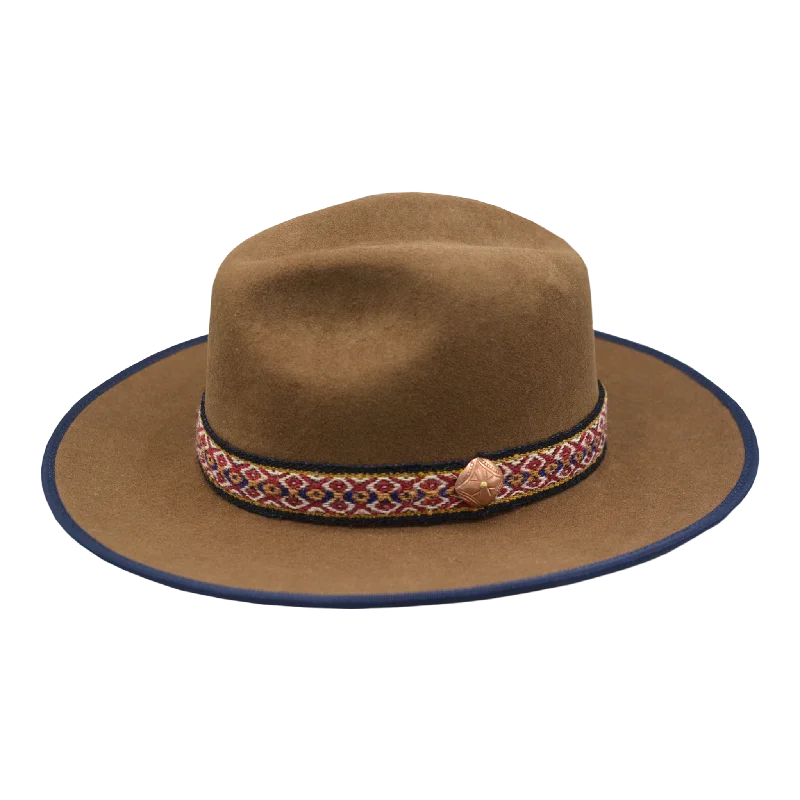 Stylish felt hat for fashionable headwear -Punta Cometa