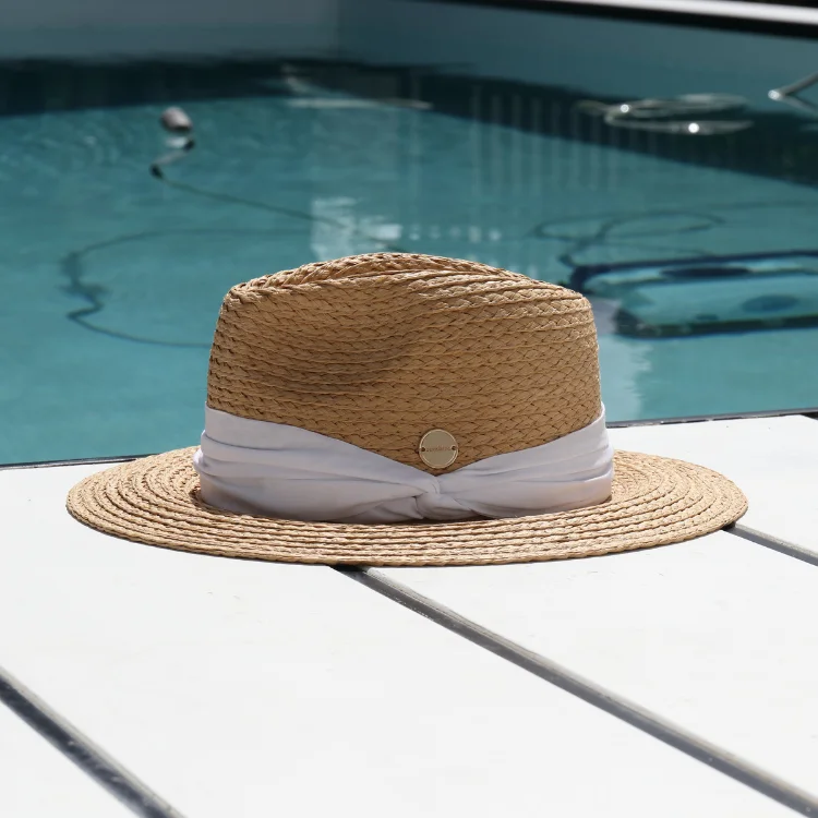 Soft fabric fedora hats for men with cozy interiors for extra warmth -Sundaise Gaby Panama - White