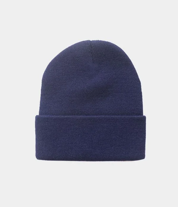 Minimal snapback cap for clean urban style -SOFT BEANIE.