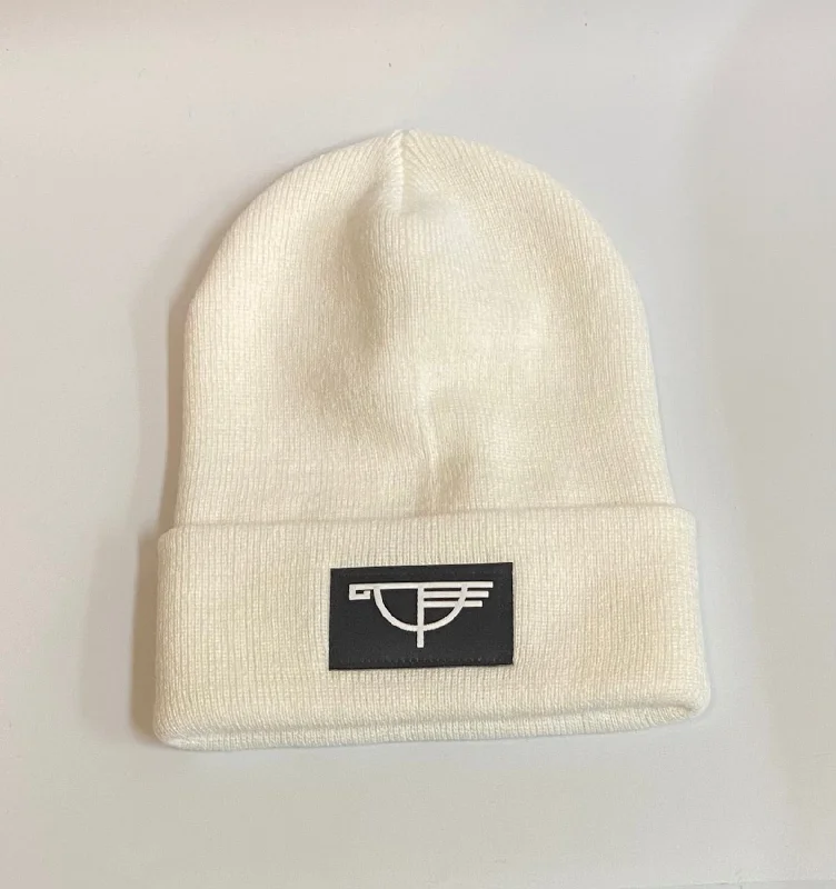 Retro cap with 80s-inspired color blocks -Snowgoose Cuff Beanie - White