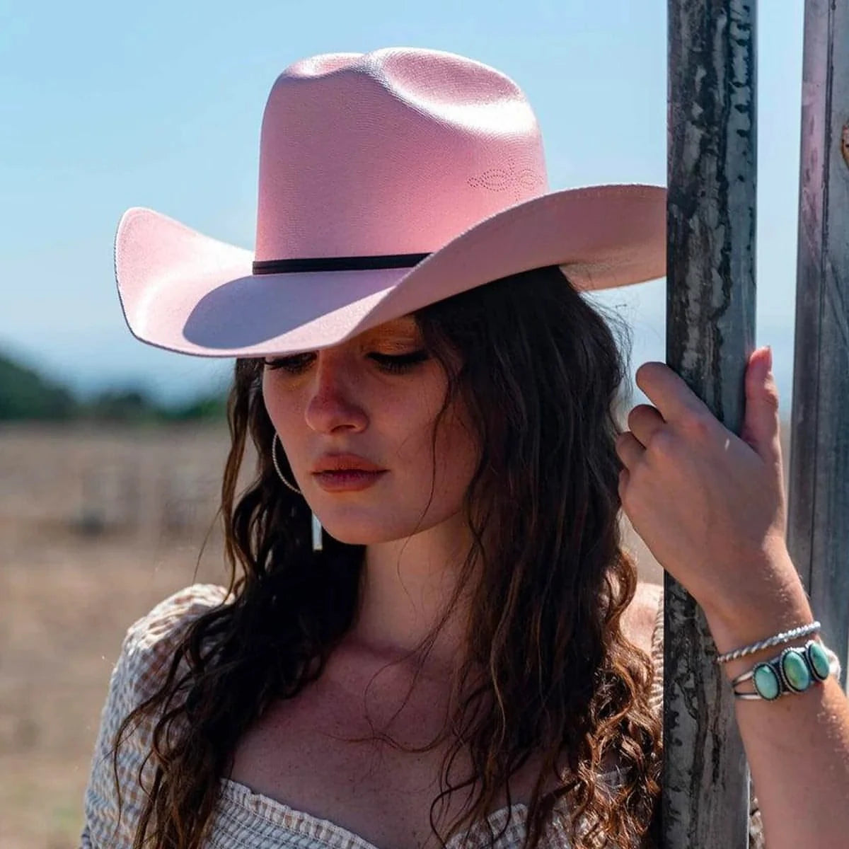 Modern cowboy hats for men with sleek finishes and minimalistic designs -Pioneer Pink Straw Cowboy Hat