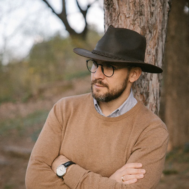 Classic black felt hat for versatile wear -The Wilde - Premium Leather Fedora