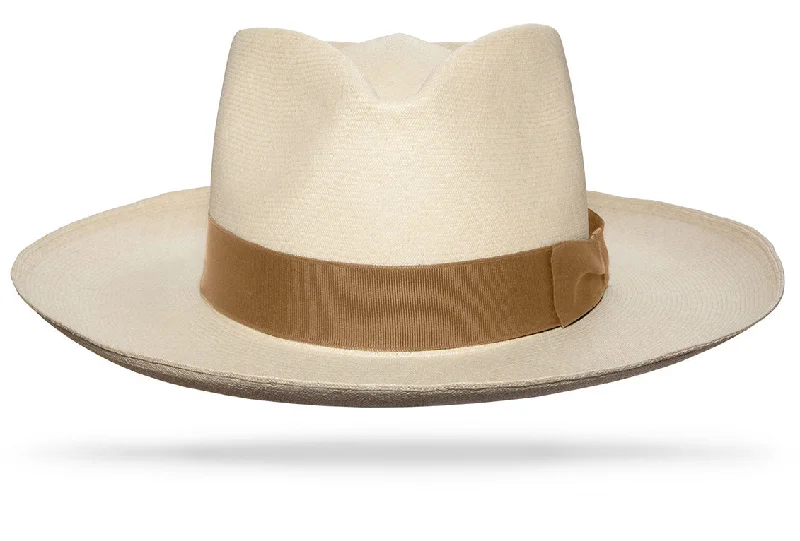 Lightweight straw beach hat for women with a simple design for sun protection -Montecristi Casablanca Bone band